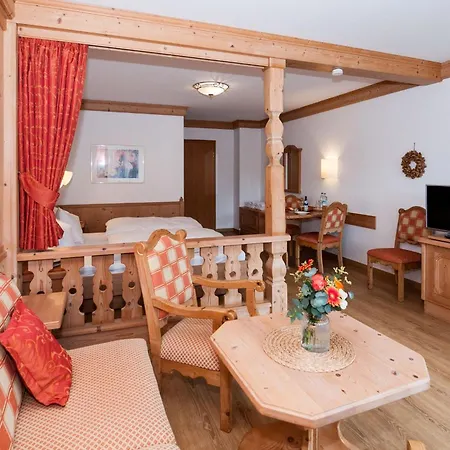 12, Apartmenthaus An Der *